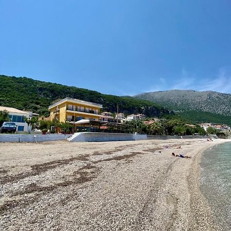 Riviera Hotel Poros  ภายนอก รูปภาพ