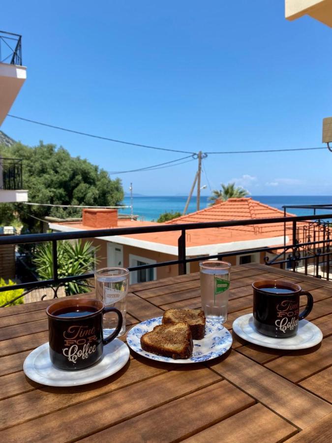 Riviera Hotel Poros  ภายนอก รูปภาพ