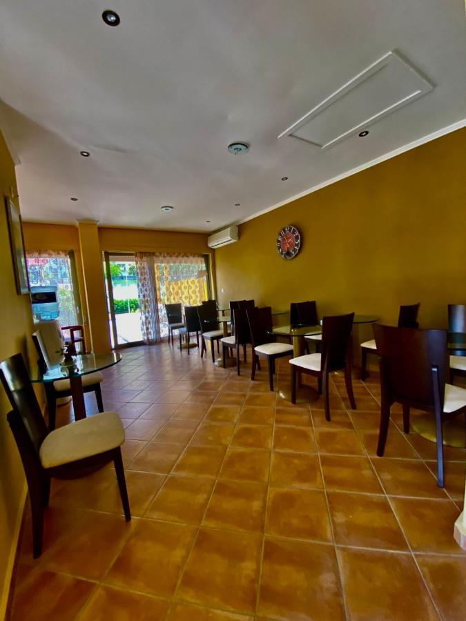 Riviera Hotel Poros  ภายนอก รูปภาพ