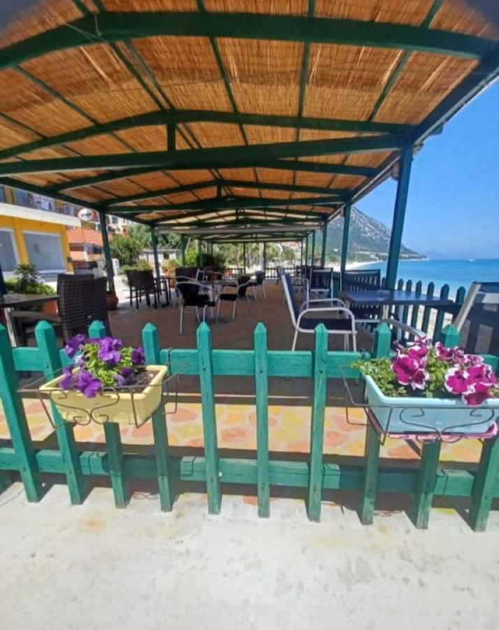 Riviera Hotel Poros  ภายนอก รูปภาพ